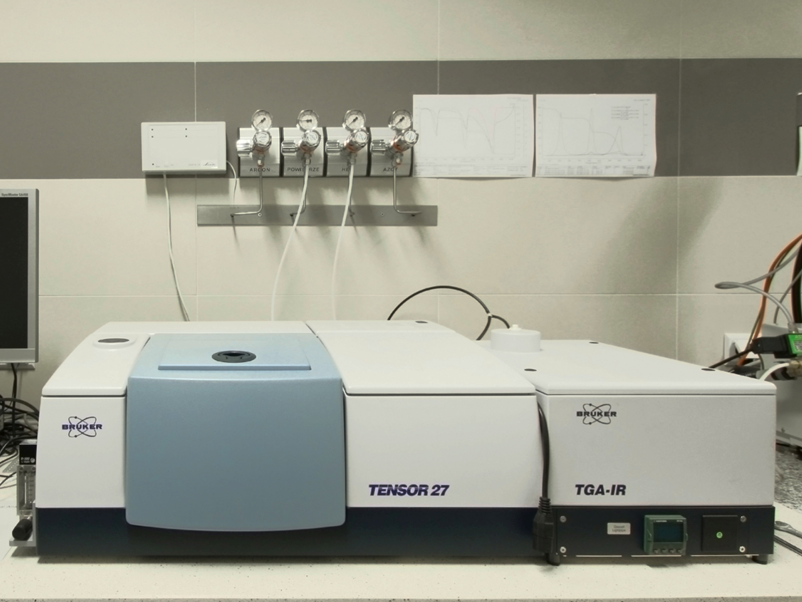 FTIR Bruker Tensor 27